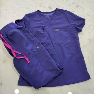 PURPLE FIGS SCRUB SET